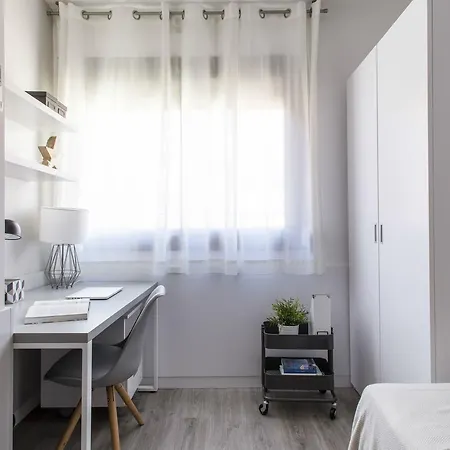 Apartment Residencia Universitaria Resa Diagonal Barcelona